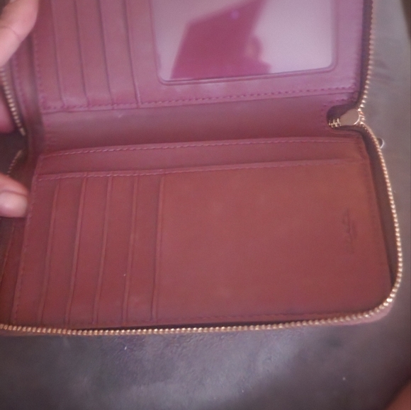Wallet Coach - Picture 5 of 5